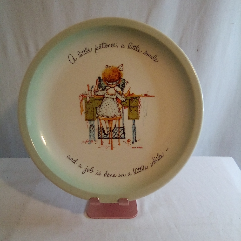 Holly Hobbie Plate Collector's Edition 1972 American Greetings 10.5” Pre-owned